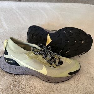 Nike Pegasus trail GTC Olive